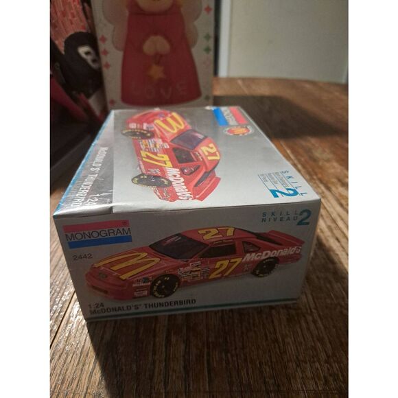 Vintage 1994 Monogram McDonald's Ford Thunderbird NASCAR Model Race Car Kit 2442 - Picture 6 of 6